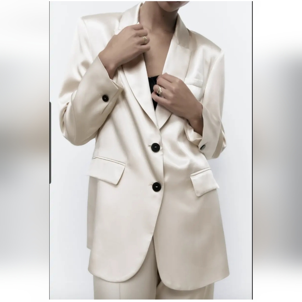 ZARA Oversized Satin Effect Blazer Cream Size XS